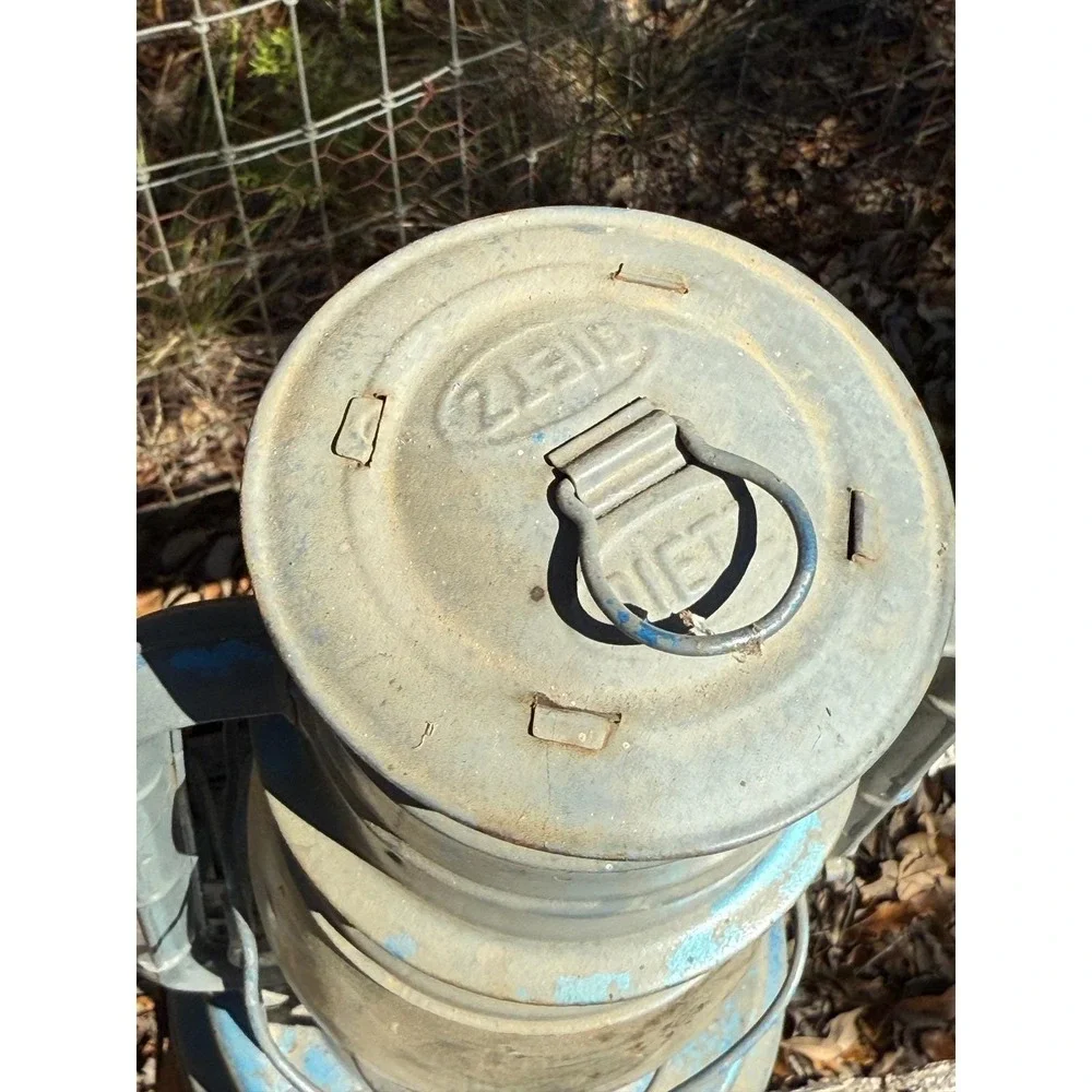 Vintage Dietz Oil Lantern No 90 D-Lite Blue Metal Hurricane‎ Lamp Rustic Decor